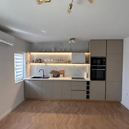 Apartment Toni Brodarica (Sibenik-Knin)